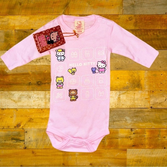 💝 Hello Kitty Onesie - Brand New with Tags - Picture 2 of 9